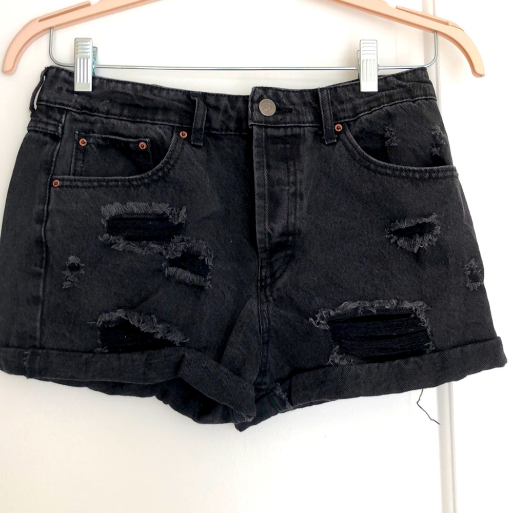 Forever 21 Distressed Black Shorts